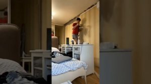 Красим старые флизелиновые обои. Обновляем интерьер