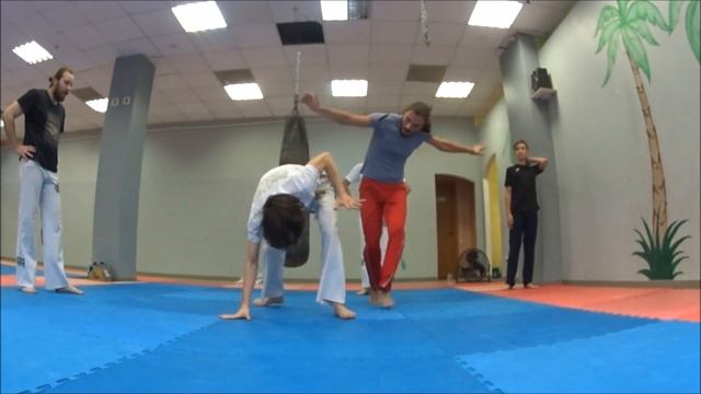 Тренировки по капоэйре в Одессе. Наш новый зал на поселке Таирово иду в первый раз посмотреть смотреть онлайн