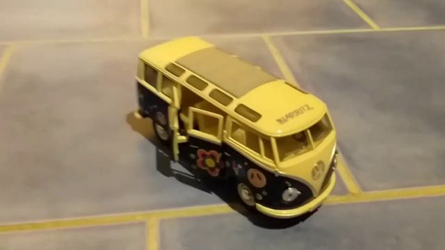 VOLKSWAGEN CLASSICAL BUS смотреть онлайн
