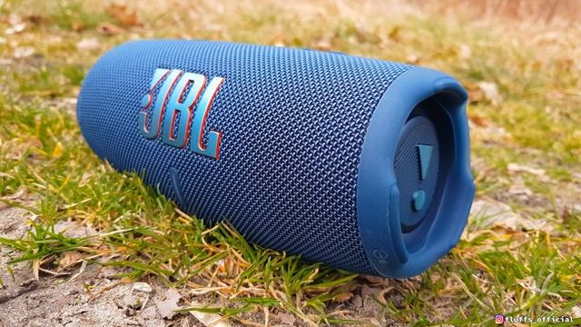JBL CHARGE 5 VS. JBL PULSE 4 BASS TEST !!! смотреть онлайн