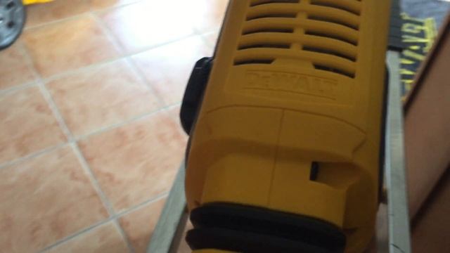 DeWALT DCH 481 - DeWALT Kombihammer Akku - DeWALT Shop Www.ptnaradie.sk