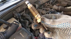 SsangYong Kyron - установка механического натяжителя цепи ГРМ.