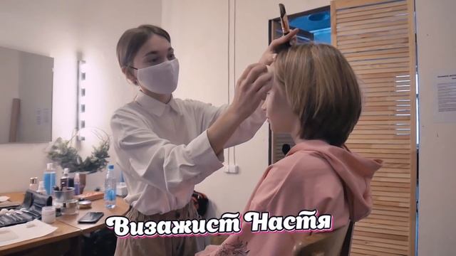 Вика Старикова - Лодочка Плыви(кавер)/Новогодний выпуск/Розыгрыш/Сюрприз(cover) смотреть онлайн