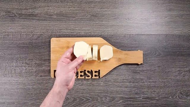 Яичница с жареным сулугуни и помидорами смотреть онлайн