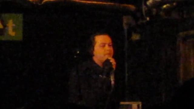 Алексей Никонов читает стихи в клубе Flat.Спб.22.01.2011. смотреть онлайн