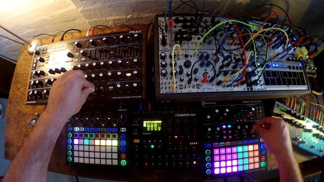 A Spring Set - Elektron Digitakt, Novation Peak, Circuit, Mono Station, Pittsburgh Modular & Stuff смотреть онлайн