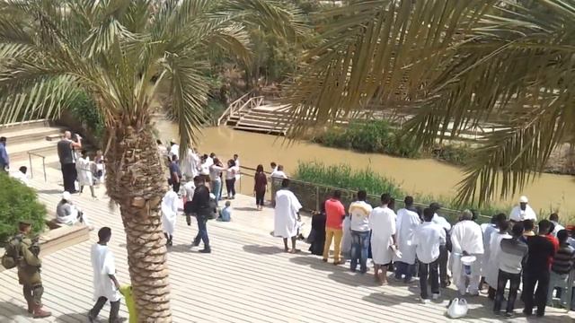 Река Иордэн. Граница Израиля и Иордании. смотреть онлайн