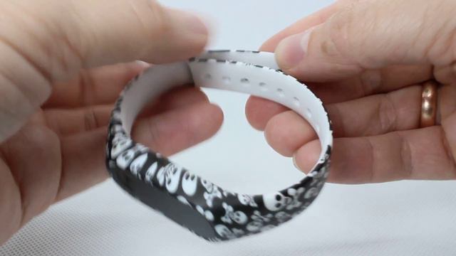 Черепа Xiaomi mi band 2 смотреть онлайн