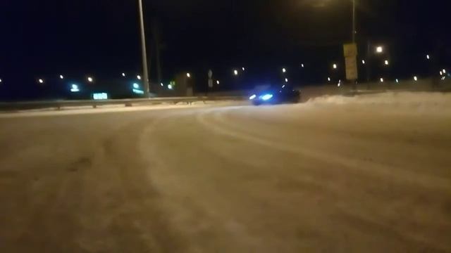 Езда боком на переднем приводе :)