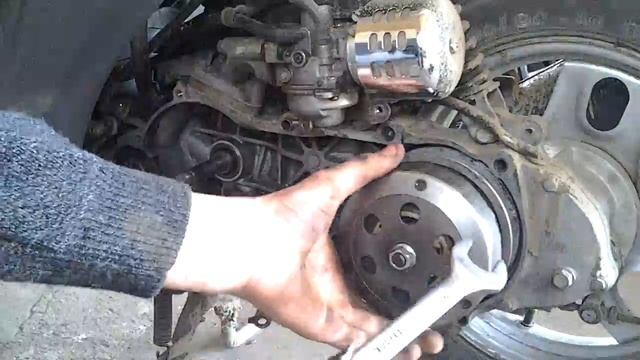 как снять вариатор на скутере смотреть онлайн