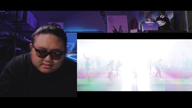 Producer Reacts to IMFACT "The Light" смотреть онлайн