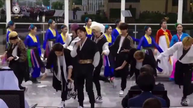 Stray Kids. “Thunderous” EXPO2020