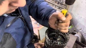 Как снять моторчик печки Ford Fusion