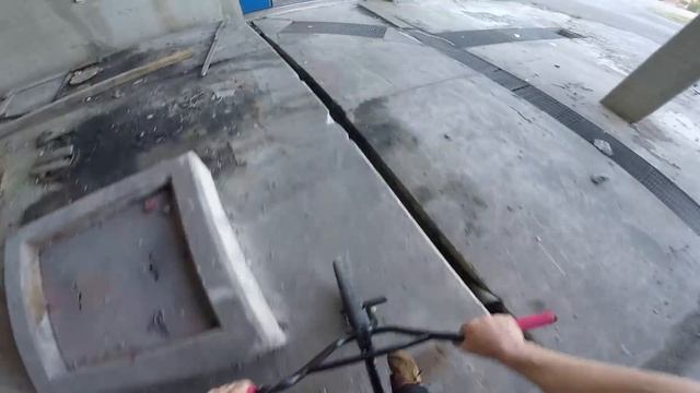 A 1000$ BMX RIDE! смотреть онлайн