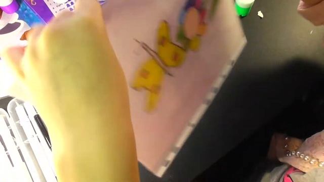 Черно-белое VS цветное. Рисуем картинку перманентным маркером по файлику. смотреть онлайн