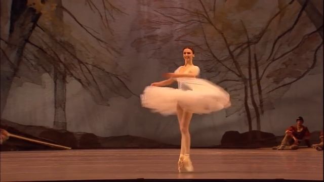 Amazing Bolshoi Giselles over Time - Ulanova, Gracheva, Lunkina, Smirnova, Zakharova, Osipova, etc. смотреть онлайн