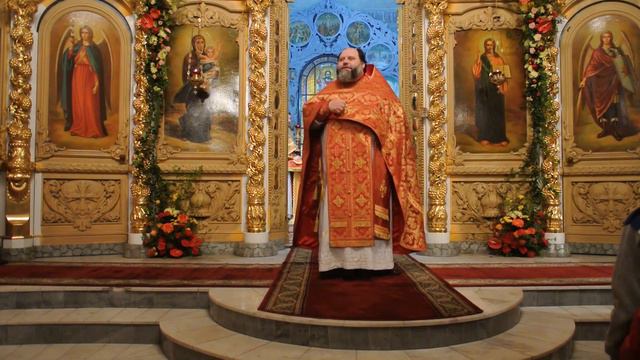 Поздравление настоятеля Богоявленского собора протоиерея Александра Прищепы смотреть онлайн