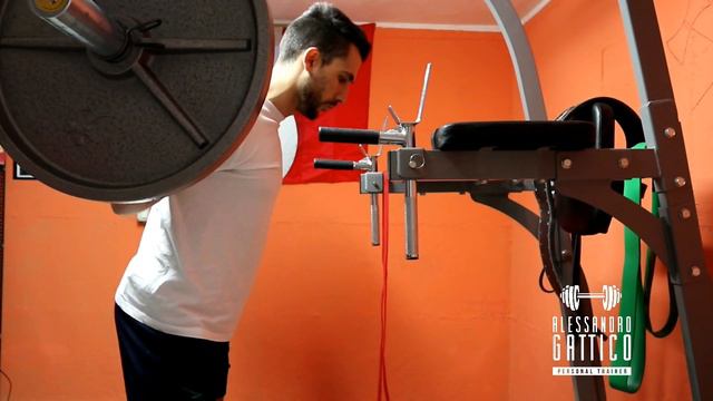 SQUAT A BARRA ALTA O BASSA? смотреть онлайн