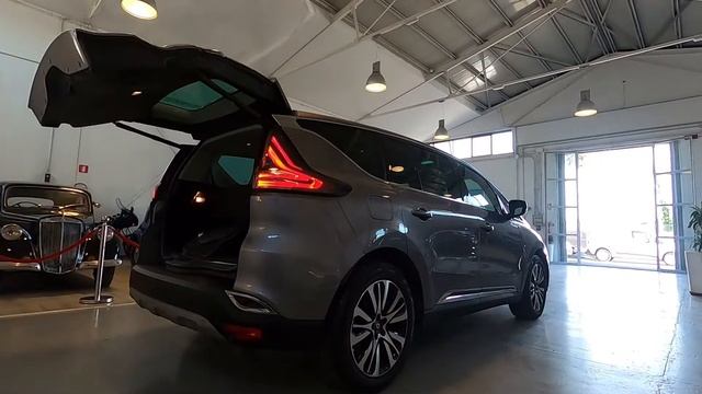 Renault Espace dCi 160CV EDC Initiale Paris 7 Posti 4Control 2016 смотреть онлайн