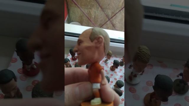 Моё хобби - коллекционировать старые игрушки.My hobby is to collect old toys.(2) смотреть онлайн