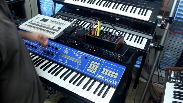 Alesis MicroGate x2, MicroVerb II, PPG Wave 2.2 and Roland JP-6 & TR-707 смотреть онлайн
