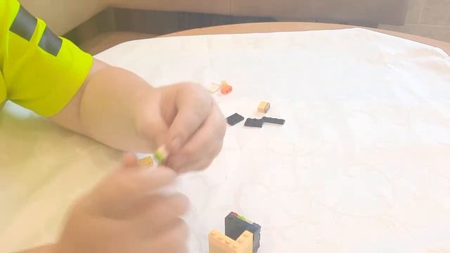 делаем кнопочный лего сейф. смотреть онлайн