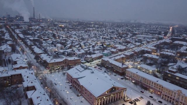 Вечерний полет на ДКМ, Усть-Каменогорск. смотреть онлайн