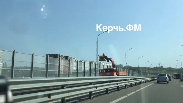 На ШГС шли работы на опорах освещения смотреть онлайн