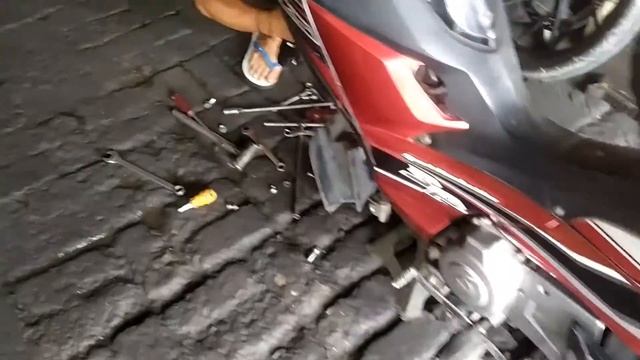 Service Shockbreaker Suzuki Shogun SP FL Robot смотреть онлайн