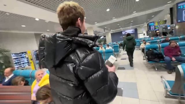 УГАР В АЭРОПОРТУ?| ПРОИЗОШЛИ СБОИ В САМОЛЁТЕ?!