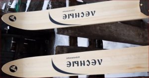 Как правильно мазать охотничьи лыжи.