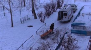 СКОРАЯ ПОМОЩЬ ПРИЕХАЛА НА ВЫЗОВ