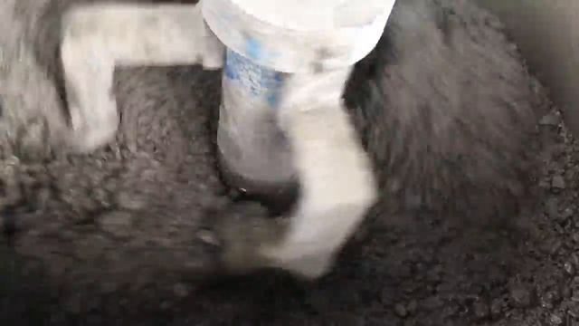 Concrete in pan mixer смотреть онлайн