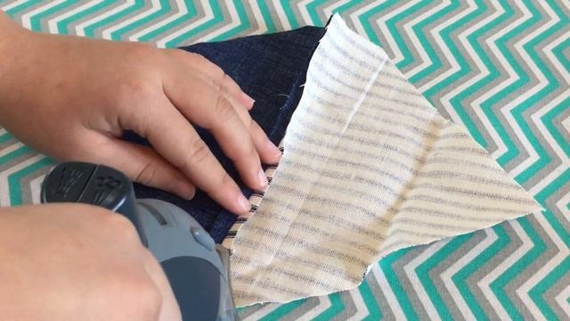 DIY Puppy Bandana | Audrey's Jar смотреть онлайн
