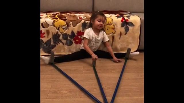 Растяжка Шпагата Дома смотреть онлайн