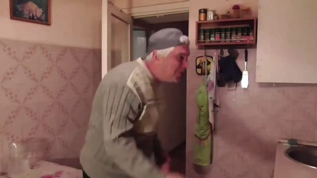 тик ток стоит у доски | подборка мемов