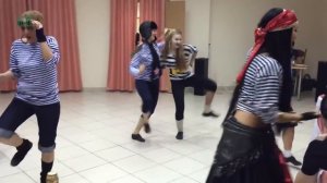 Шуточный танец разбойников