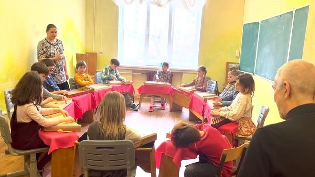 (4K) Открытый урок музыки - 2Н класс - Школа 1060 (627) - группа Огоньки смотреть онлайн