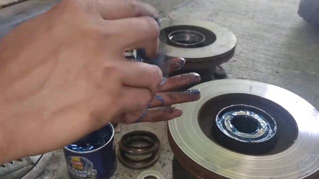 Paglalagay nang grasa sa bearing (john orlasan) смотреть онлайн