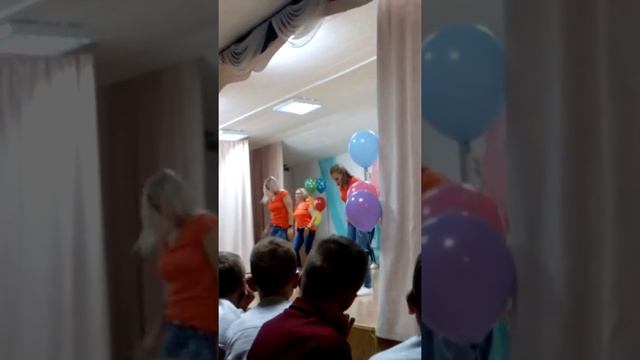 Сюрприз от родителей на выпускной 4 класс смотреть онлайн