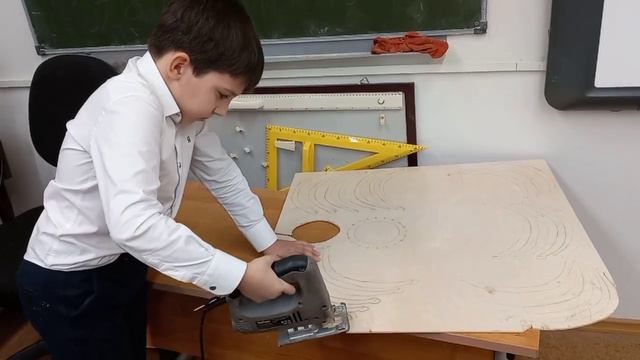 Московский детский чемпионат Мастерята 2022-2023 номинация "Столярное дело" 1-2 класс смотреть онлайн