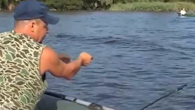 Ловля леща на "кольцо" смотреть онлайн