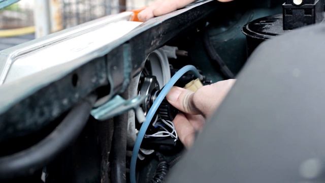 СЛАВИК #16 Установка LED ламп в ЗАЗ-1103 Славута / Таврия или "бюджетный" тюнинг оптики смотреть онлайн