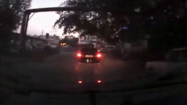 Учитель бежит (Н.Новгород 03-08-12) смотреть онлайн