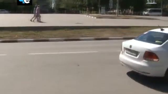 Сотрудники ГИБДД отмечают профессиональный праздник смотреть онлайн