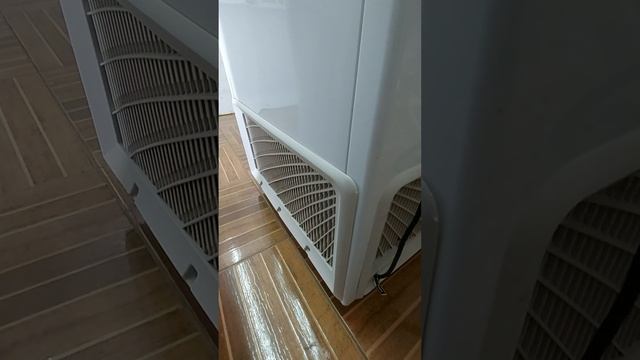 Freezer Metalfrio modelo HF30s смотреть онлайн