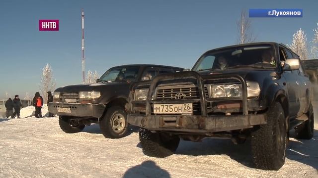 Традиционные гонки на внедорожниках в Лукоянове, приуроченные к 100-летию Красной армии смотреть онлайн