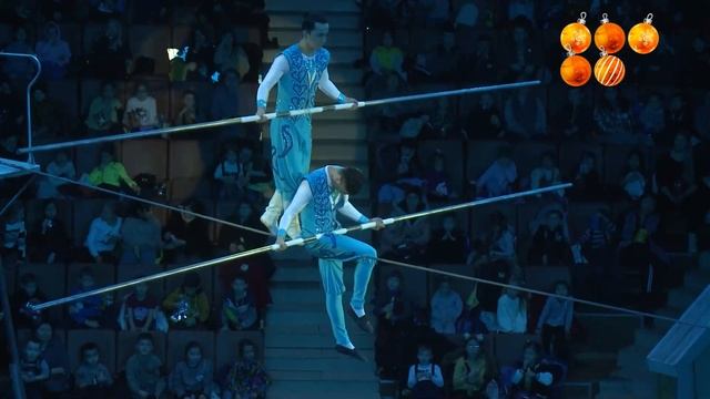 Уникальный аттракцион "Тигр на слоне" демонстрируют в карагандинском цирке. смотреть онлайн