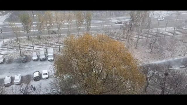 У НАС СНЕГ , Завтрак смотреть онлайн