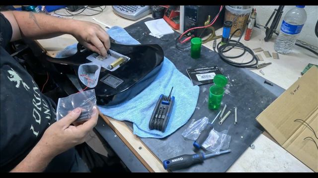 Ibanez Rebuild part 9: Sort of final assembly. смотреть онлайн